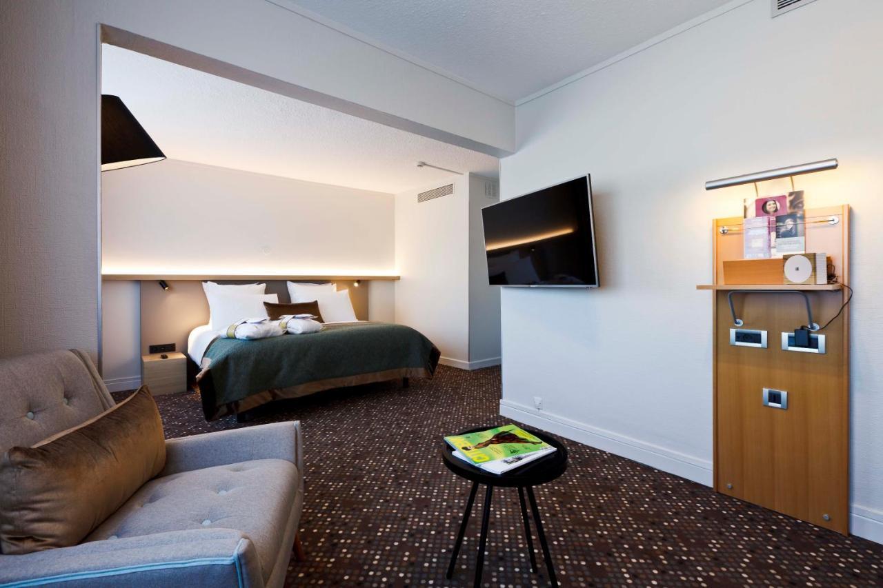 Mercure Lyon Charbonnieres Екстер'єр фото