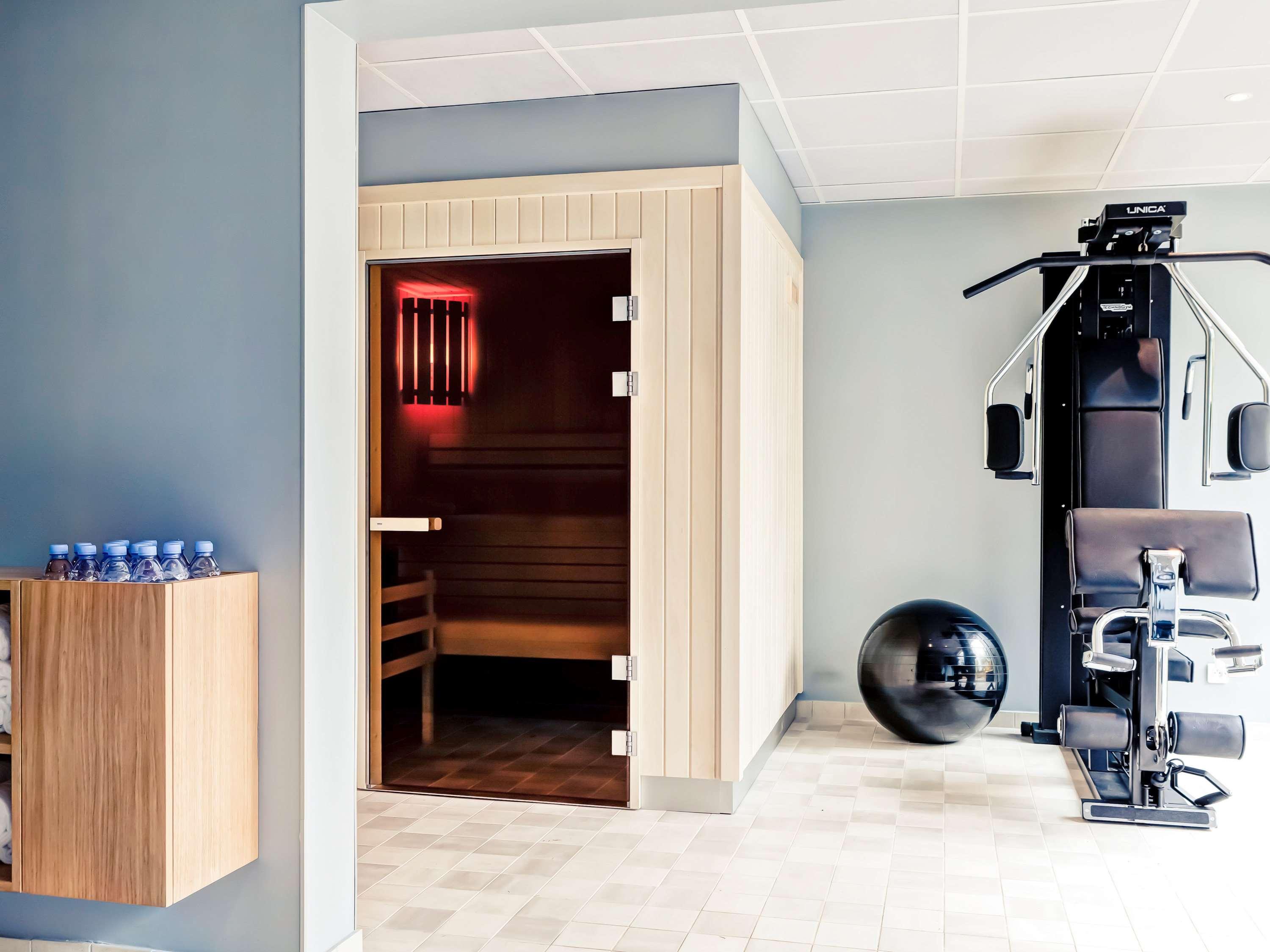 Mercure Lyon Charbonnieres Екстер'єр фото