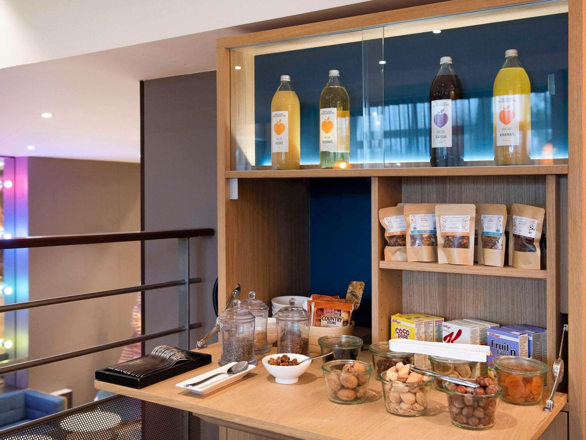 Mercure Lyon Charbonnieres Екстер'єр фото