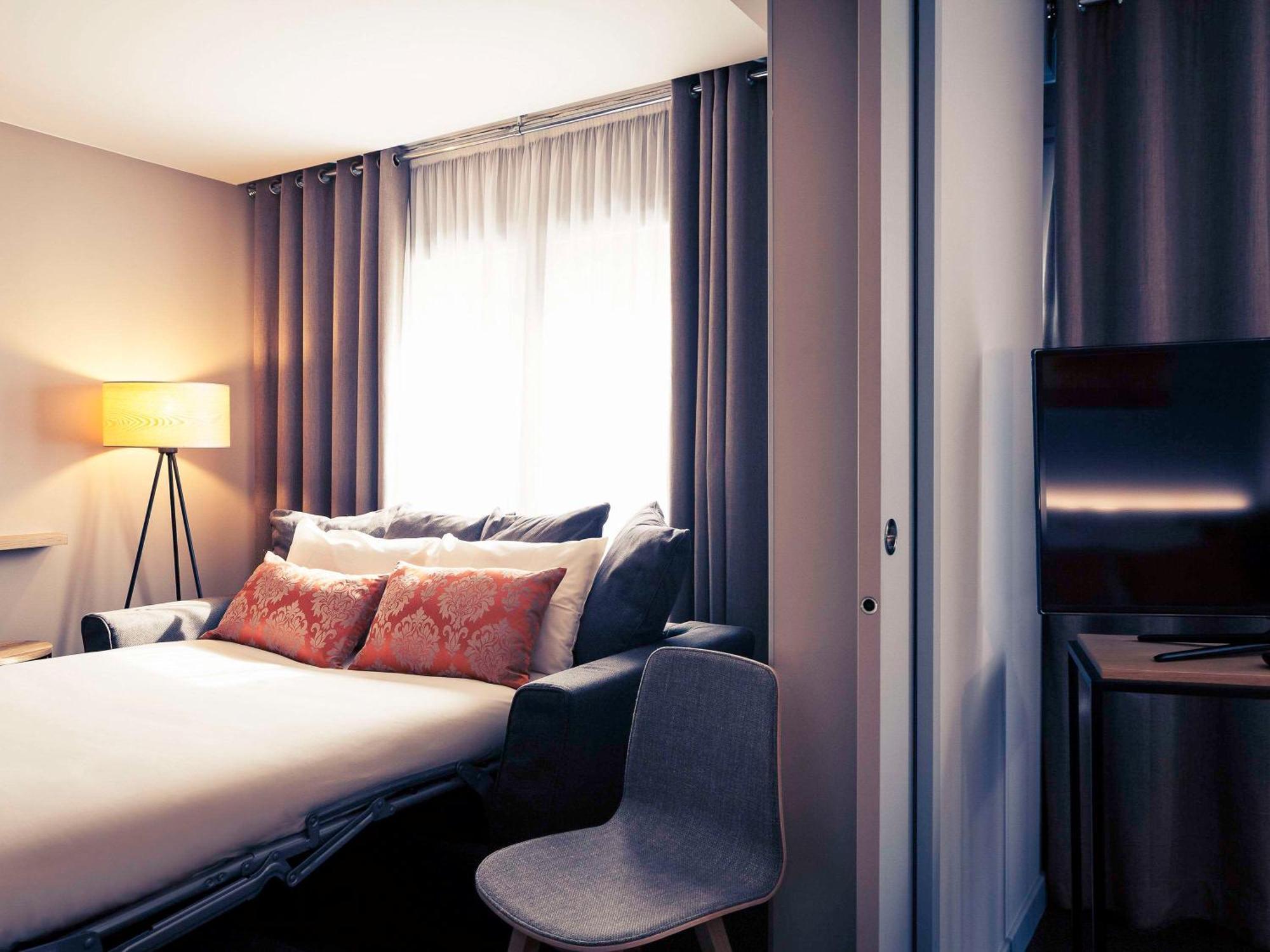 Mercure Lyon Charbonnieres Екстер'єр фото