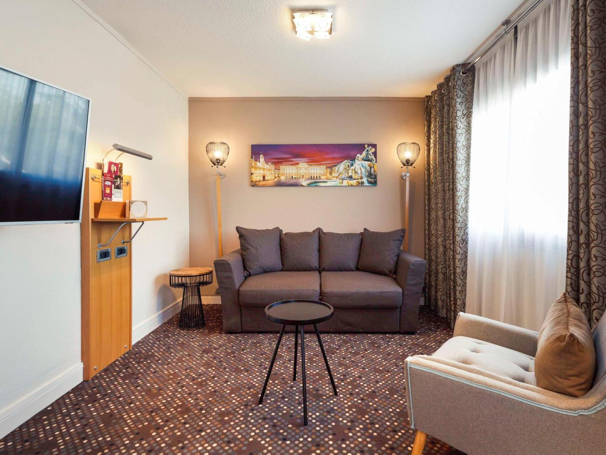 Mercure Lyon Charbonnieres Екстер'єр фото